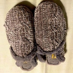 Dearfoams cozy comfort house shoes